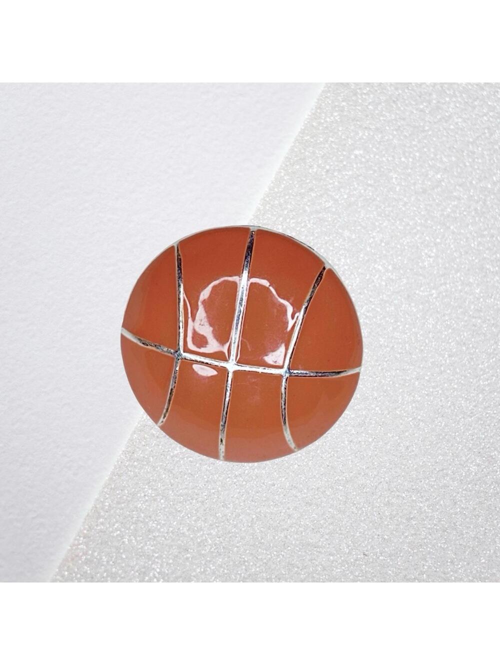 6888. Sports Basketball Design Brooch